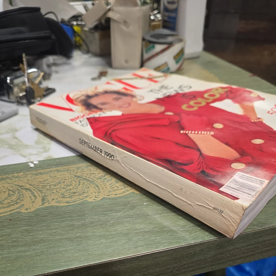 Vogue Magazine September 1990 Tatjana Patitz Cover US ~ 90s Fashion Styles — 第 3/4 张图片