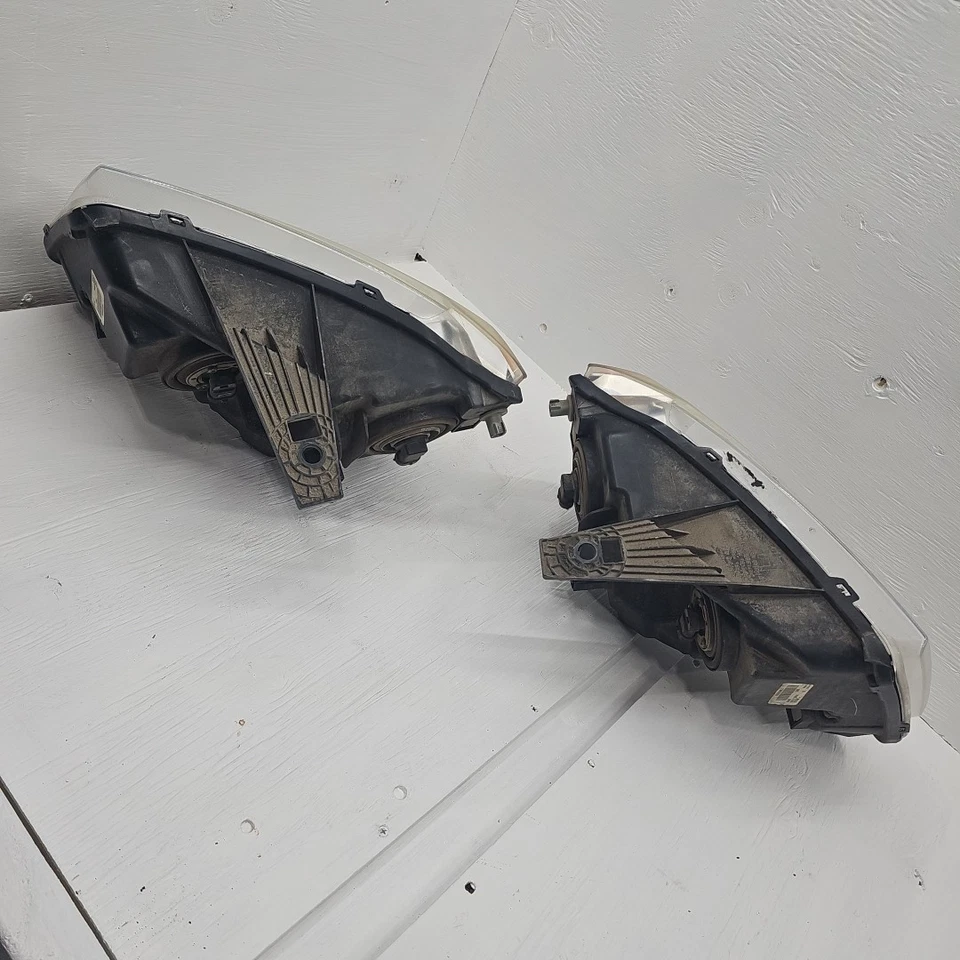 2011 JEEP GRAND CHEROKEE HALOGEN HEADLIGHT LEFT And RIGHT HEADLAMP FREE SHIPPING - Image 4 of 4