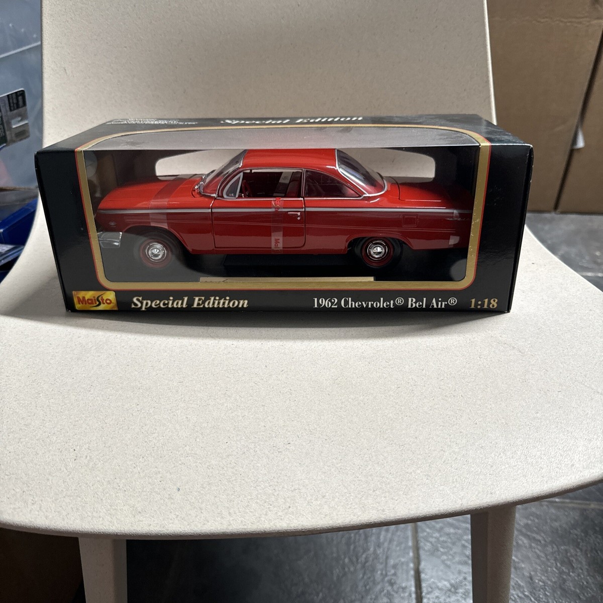 MAISTO SPECIAL EDITION 1/18 Diecast 1962 Chevrolet Red Bel Air | eBay