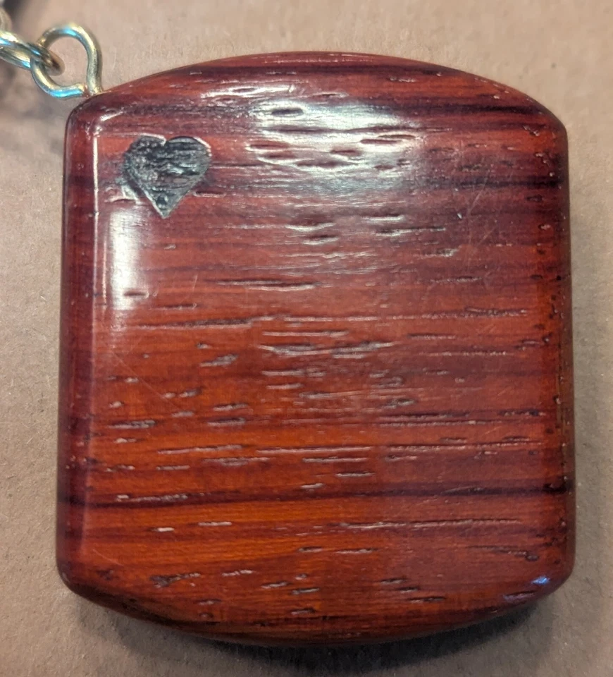 Brújula de bolsillo vintage con estuche de madera Hearthwood Creations con etiqueta XC4107 Foto 3 de 4