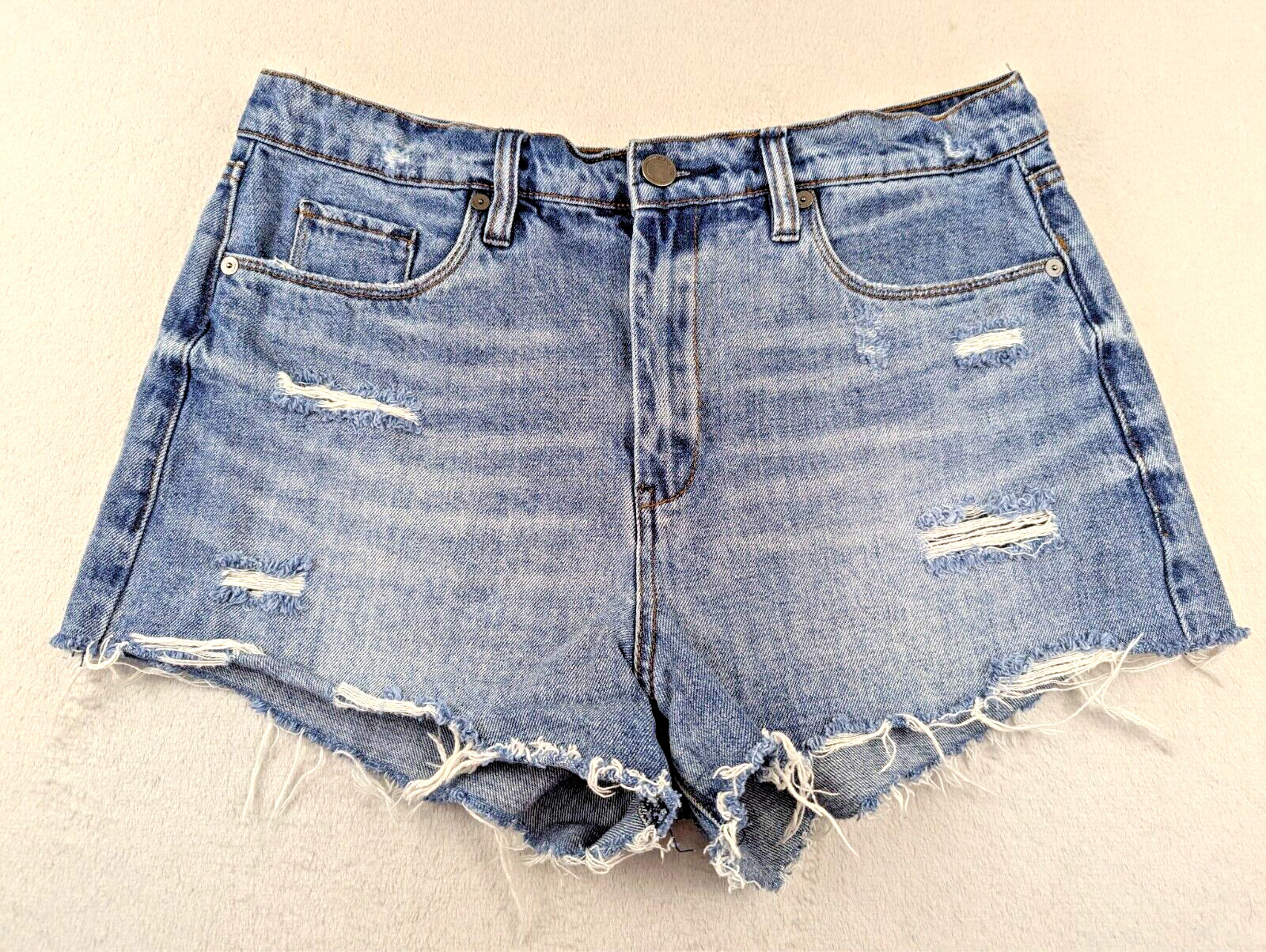 Blanknyc sz 31 The Barrow denim Jean Shorts distressed high rise