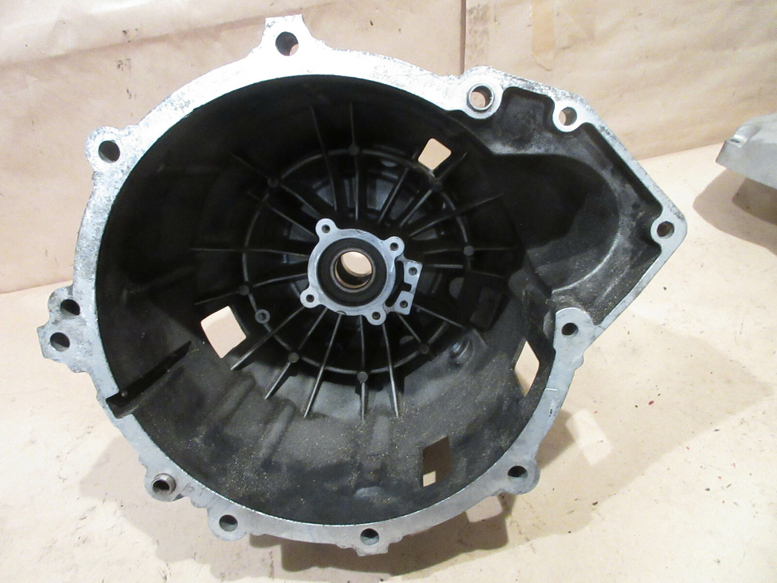 Maserati Quattroporte 06 - Clutch / Bell Housing  P/N 220665