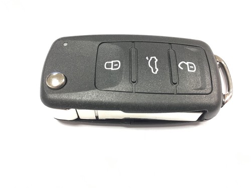 RFC 3 button remote flip key for VW Volkswagen Golf MK6 2009 - 2013 UDS ID48 - Picture 2 of 2