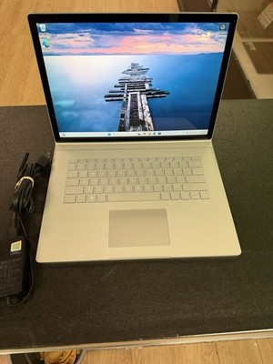Microsoft Surface Book 2 15    i7 / 16GB RAM / 1TB SSD / Windows 11 Pro