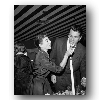Joan Crawford, Rock Hudson Photo 8x10 Hollywood Event 1956 Black And White