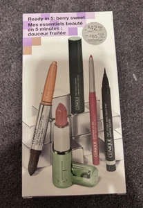 CLINIQUE Prêt 5: Sucré 5 Set de maquillage de la pièce: Ombre, blush, liners & lèvre
