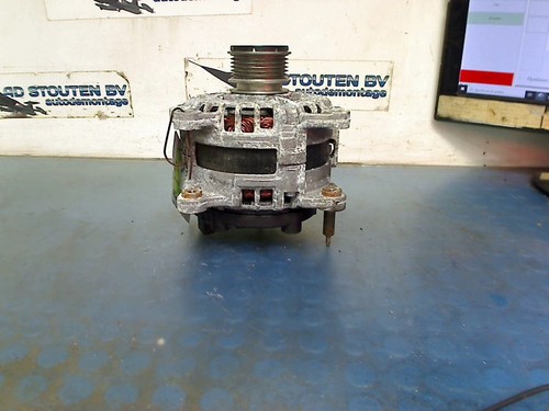 LICHTMASCHINE ALTERNATOR Volkswagen Touran (1T1/T2) MPV 1.6 (BSE) 2007 305518120