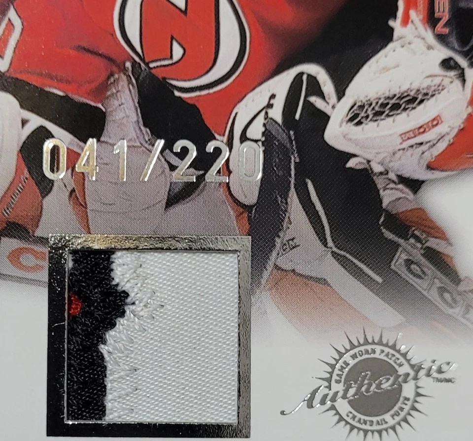 MARTIN BRODEUR 2003 PACIFIC PRISM PLATINUM SILVER MCDONALD’S  PATCH CARD 41/220 - Image 4 of 4