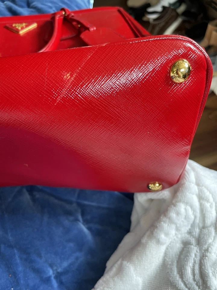 authentic prada saffiano - Image 4 of 4