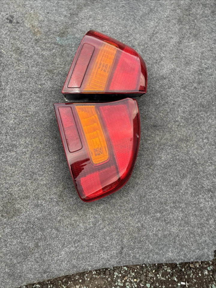 Subaru Legacy B4 BE5 Taillights Tail Lamps NFL 2SD 935 709 Set JDM - Image 3 of 4
