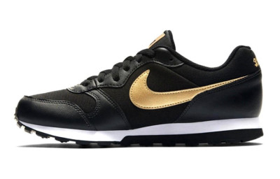 Nike MD Runner 2 VTB Low Black Metallic Gold - CJ6924-001