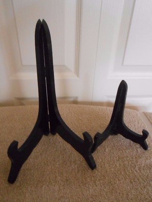 ASSORTMENT OF EASELS