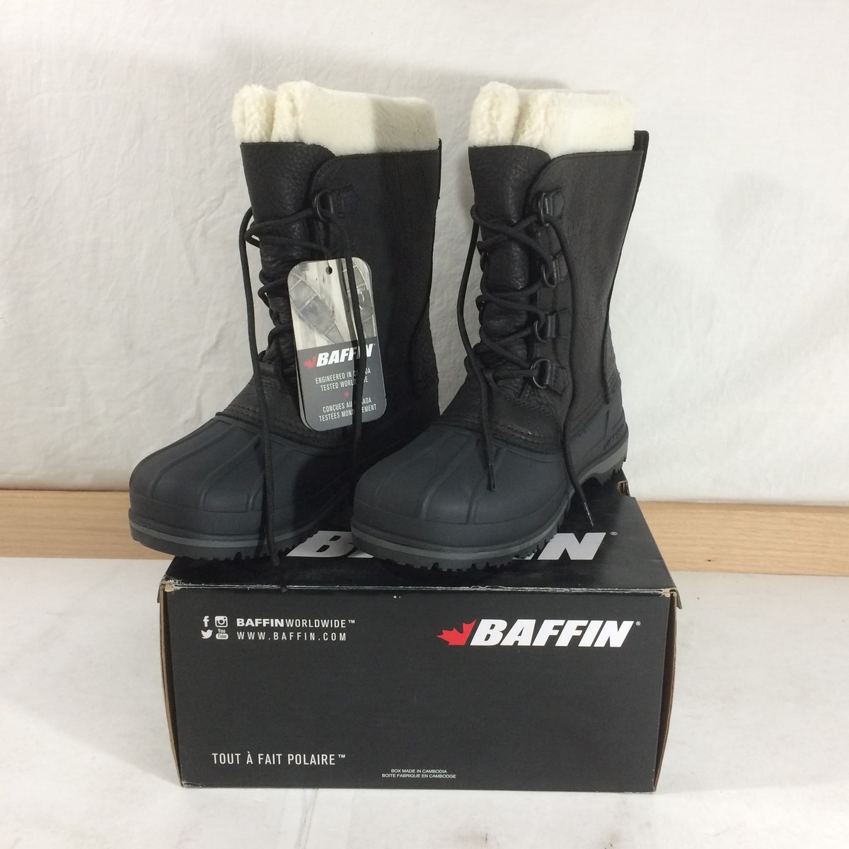 Baffin Canada Women's Winter Boots, Black, W10 - Main Image