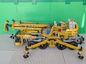 LEGO TECHNIC: Mobile Crane (8053) - Complete With Manual 