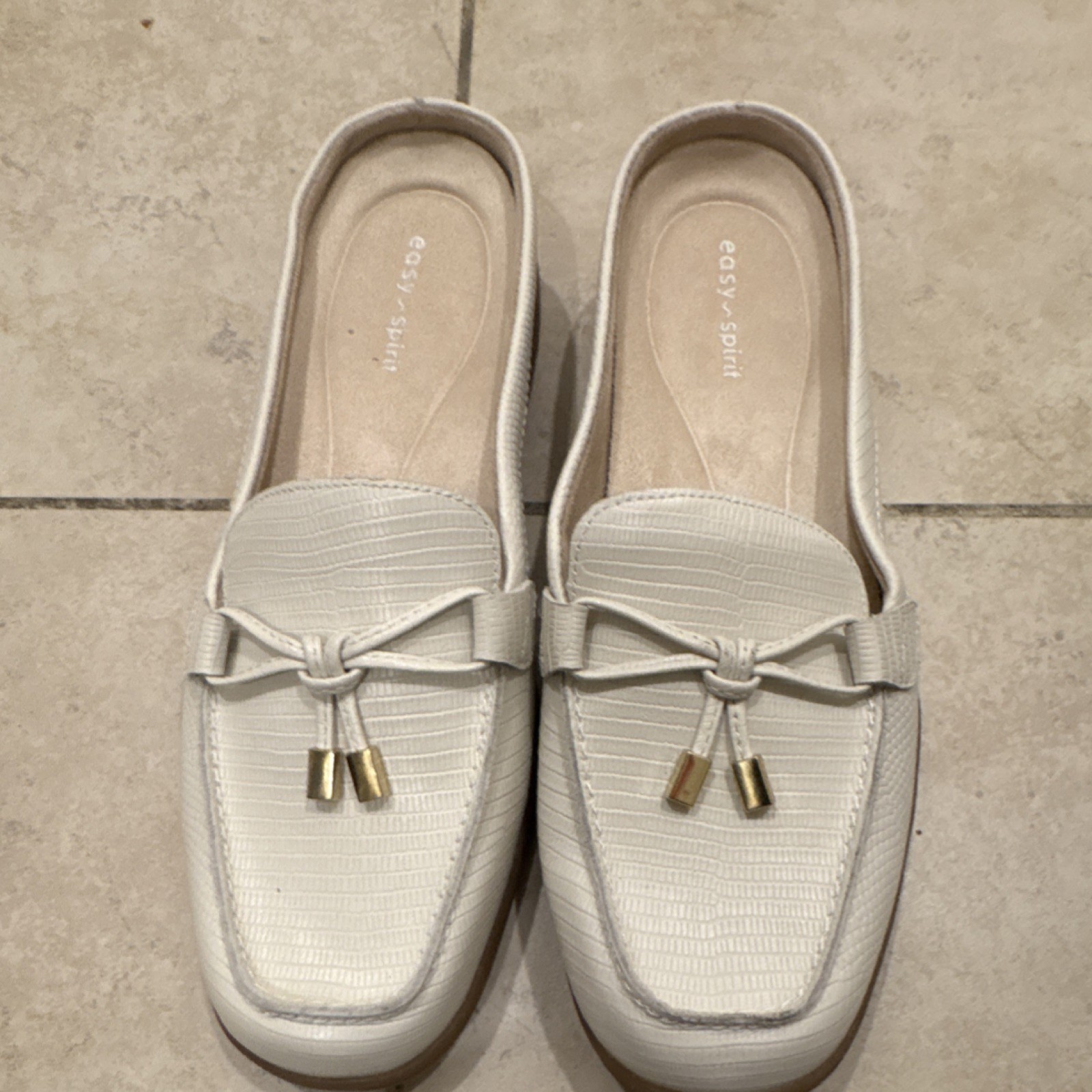 Easy Spirit Patti White Leather Loafer Bow Accent Comfort Women's Shoes 8.5M