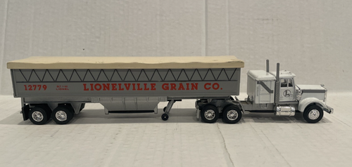 Lionelville Grain Co. Tractor And Trailer 6-12779 (No Box) - Picture 7 of 9