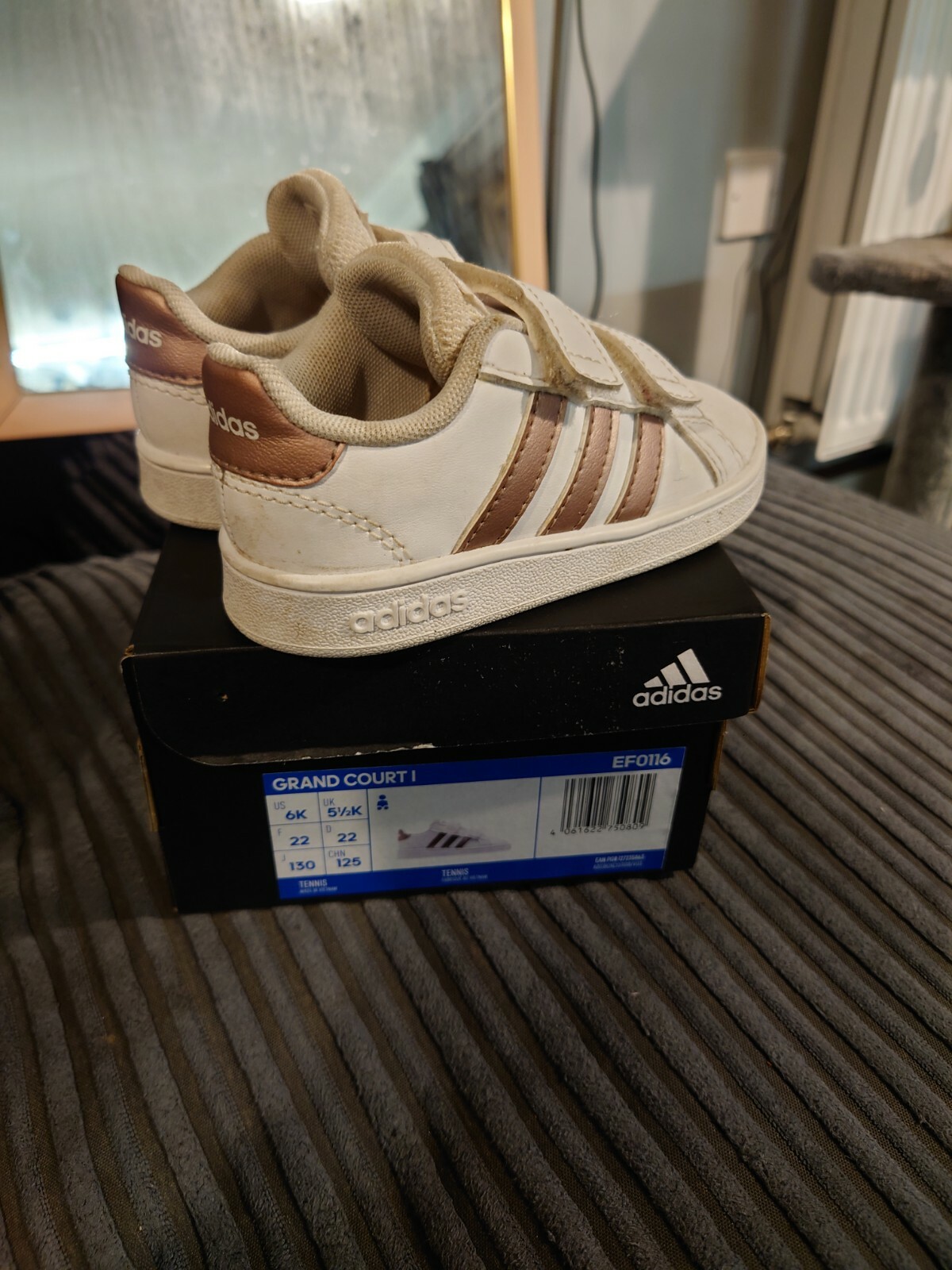 rose gold adidas sneaker