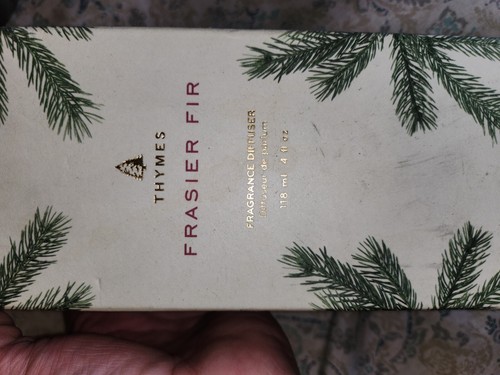 Thymes Frasier Fir Petite Reed Diffuser 4 oz. New In Box - 第 2/2 張圖片