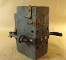 ERICO CADWELD BREEEEE 1/4 X 12 Bus Run And Tap