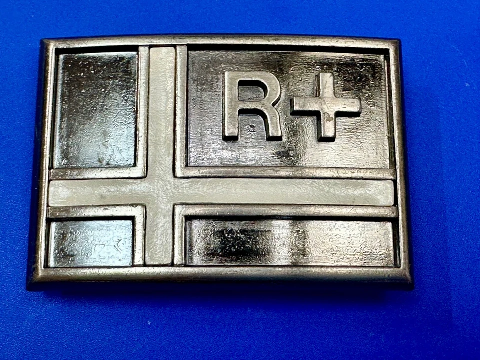 R+? Hebilla de cinturón rectangular tono plata logotipo desconocido de Rocawear Foto 2 de 4