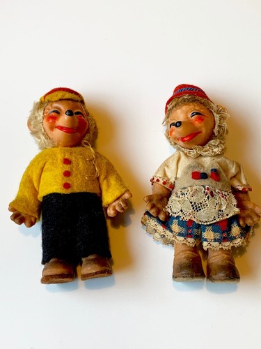 2 Rubber East German Hedgehog Dolls in Peasant Traditional Costume 1950's -60's - Picture 9 of 9