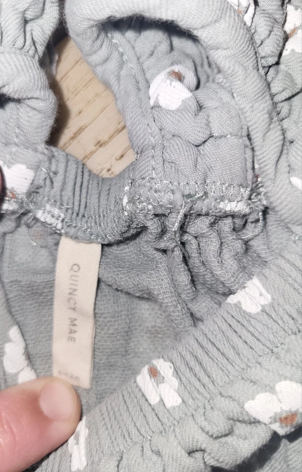 Conjunto de 2 vestidos florales y florecientes de algodón Quincy Mae bebé niña talla 6-12 meses Foto 2 de 3