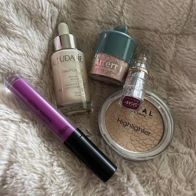 Caudalie Vinoperfect Loreal Color Riche 466 Highlighter Lippenstift FixingPowder