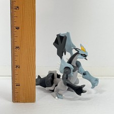 Pokemon TOMY Blanco y Negro Kyurem 4" Figura Nintendo ARTICULADO Japón Juguete