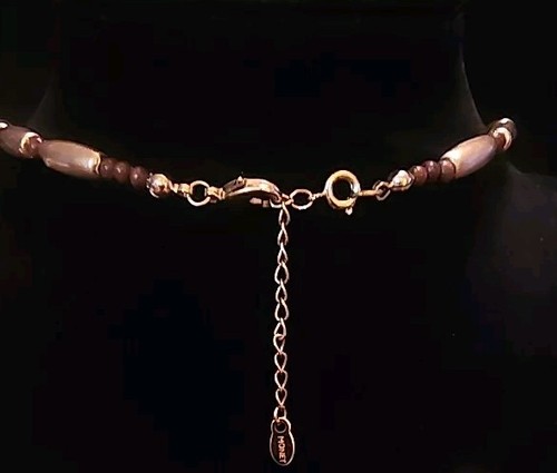 Collana 3 fili con perline in pietra naturale bellissima - Foto 5 di 5