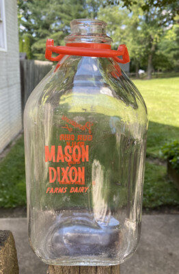 Vintage Mason Dixon Farms Dairy Milk Bottle Half Gallon Glass Pyro Farm