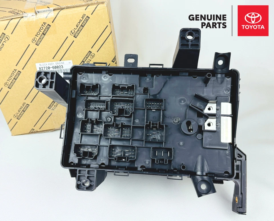82720-60023 Lexus LX470 Toyota Land Cruiser OEM bloque de conexiones de sala de motores Foto 3 de 4