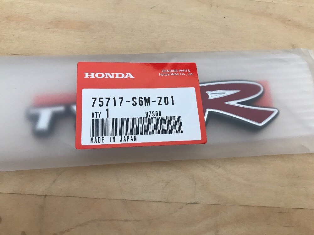 GENUINE JDM INTEGRA TYPE R EMBLEM 75717-S6M-Z01 HONDA 02-06 RSX