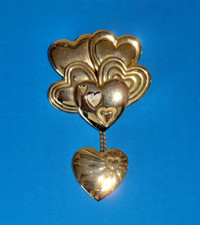 Large Varity Club Charity Heart Pin Badge / Brooch - Gold Tone