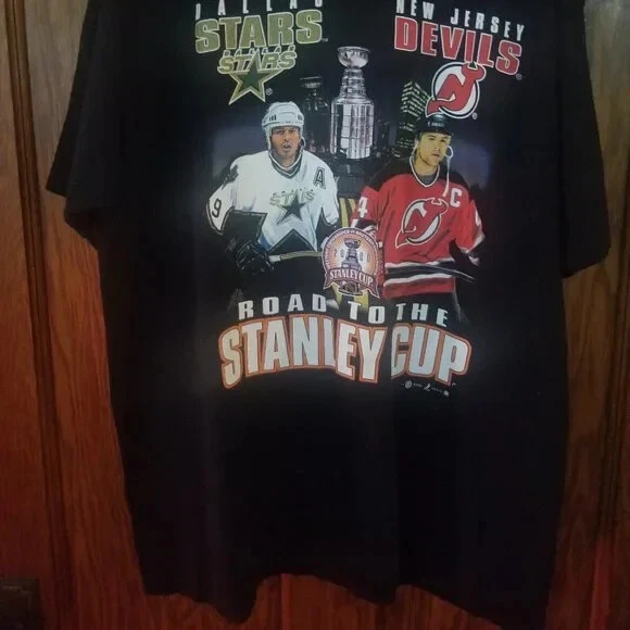 复古 2000 新球衣魔鬼 VS 达拉斯明星斯坦利杯决赛 T 恤尺寸 XL — 第 2/4 张图片