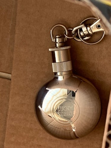 Lucky Strike Red Silver Keychain Flask Collectible - Picture 2 of 4