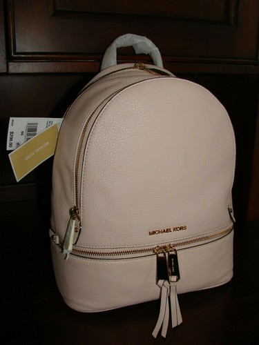 NWT Michael Kors Rhea Zip Medium Size 