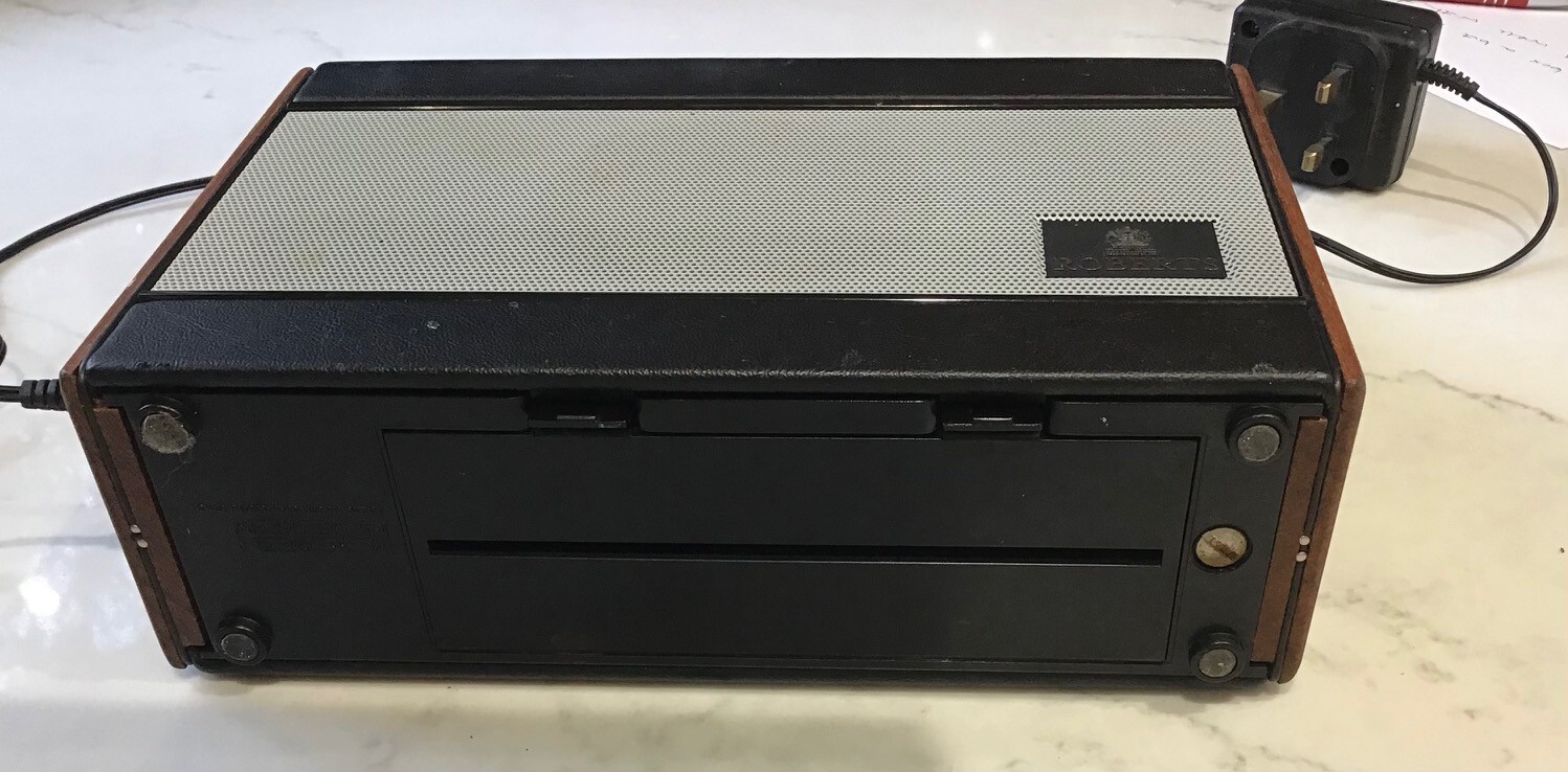 VINTAGE ROBERTS MODEL R737 PORTABLE RADIO eBay