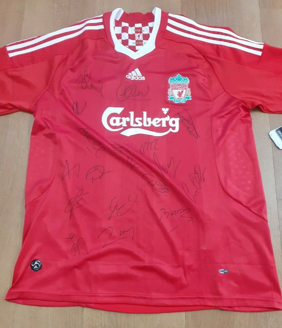 Liverpool Challenge the lowest price of Japan Sales muti player signed football letter authe with shirt
