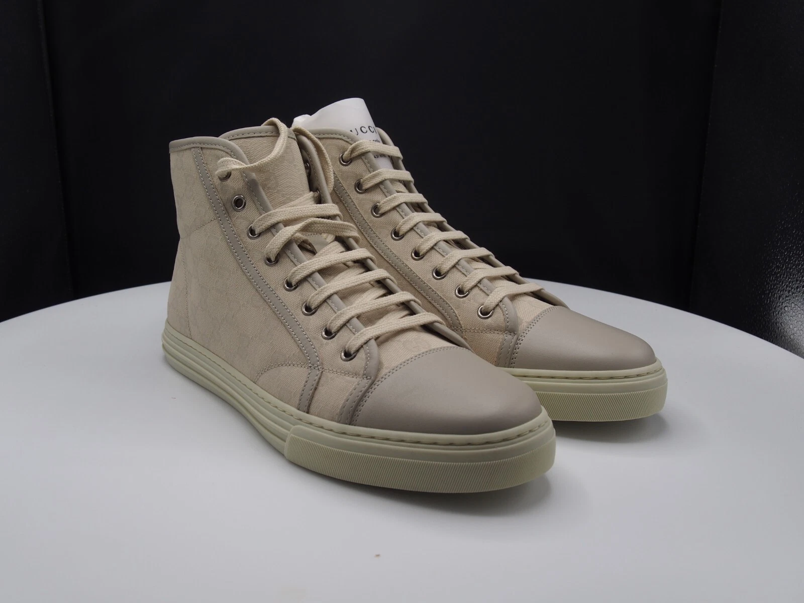 Haut haut homme en toile crème GUCCI « California » taille 10,5 US/9 IT
