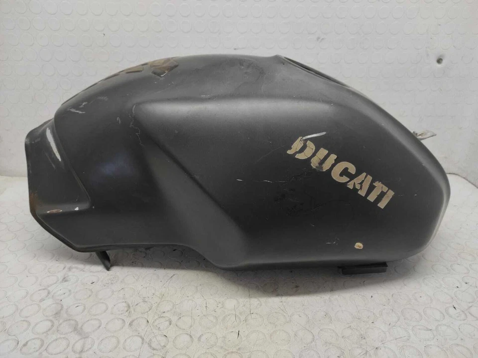 SERBATOIO CON AMMACCATURE E PUNTI DI RUGGINE DUCATI MONSTER 600 Foto 2 de 4