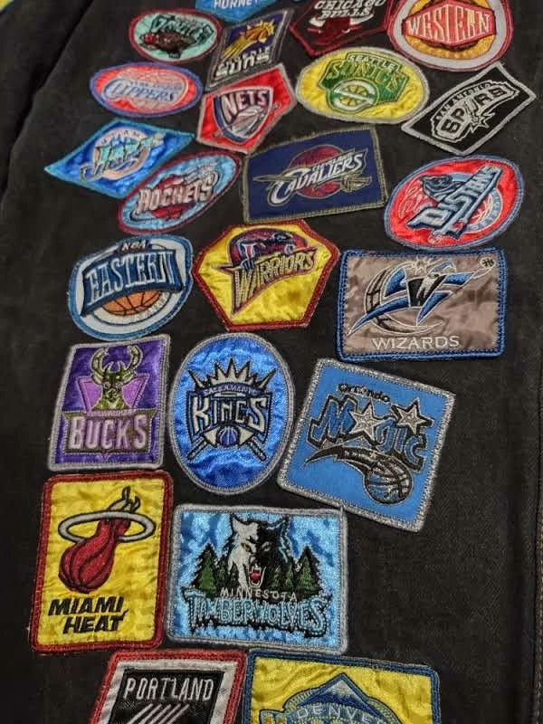 Pantalones de mezclilla vintage Jeff Hamilton Hardwood Classics con parche de la NBA para hombre talla 34 Foto 4 de 4