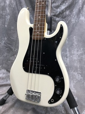 Fender Japan PB70-70US Used 2004-2006 Alder Body Maple Neck White w/Soft Case