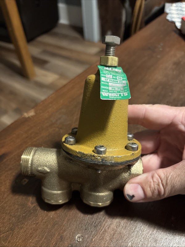 NEW Watts 1/2" LF25AUB-G-Z3 Water Pressure Reducing Valve 1/2”