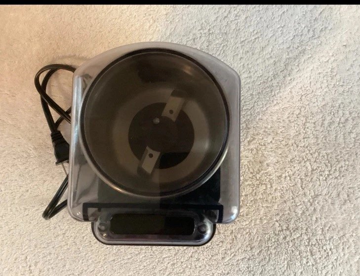 Molinillo de café central Cuisinart Grind capacidad de 18 tazas DCG-12BC Foto 2 de 4