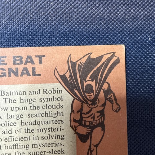 The Bat Signal 1966 Topps Batman Black Bat #3 - RARE - EX-MT - Picture 10 of 12