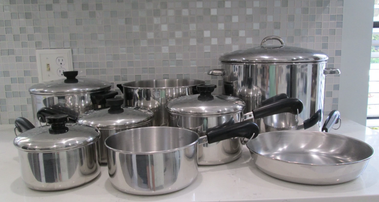 Vtg Revere Ware Tri-Ply Disc Bottom Stainless Cookware -13 Piece Cooktop Safe
Opens in a new window