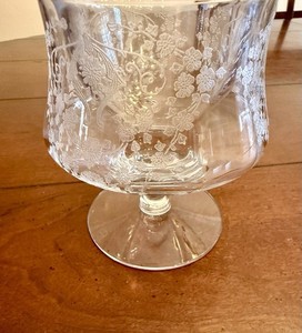 Cambridge Diane Seafood Cocktail with Liner - Crystal W/etched Design-BEAUTIFUL!