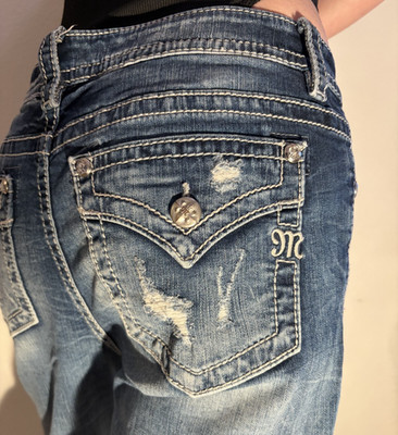 Size 32 MISS ME Mid-rise Bootcut Jeans CONTRAST STITCHING Distressed RHINESTONES