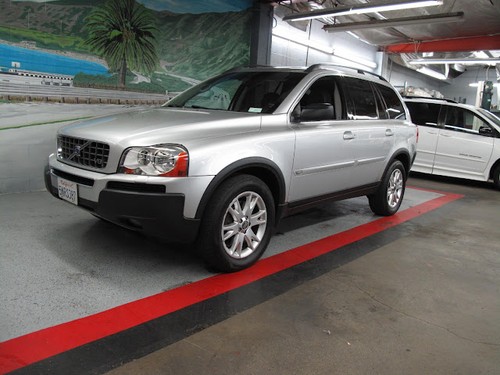 2005 Volvo XC90 V8