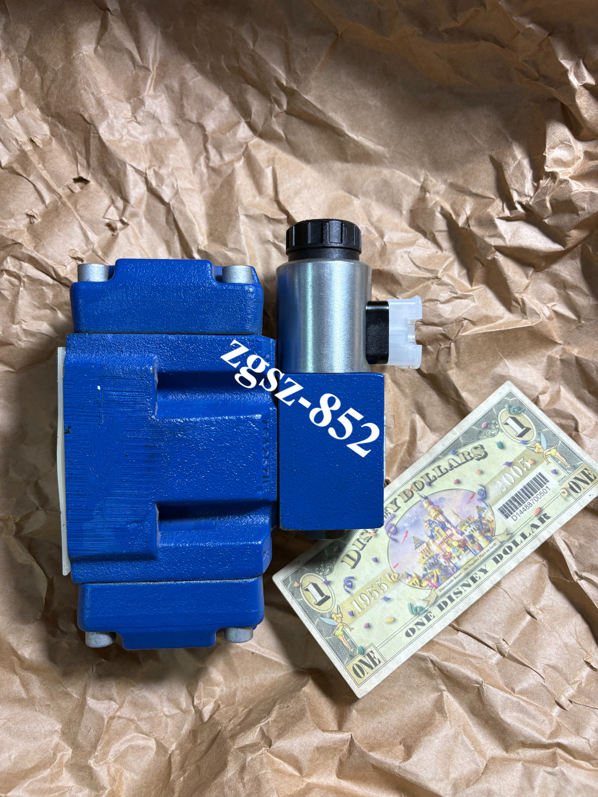 4WEH10Y4X/6EG24N9ETK4/B10V NEW REXR0TH VALVE R900750869 Fast Shipping FedEx DHL